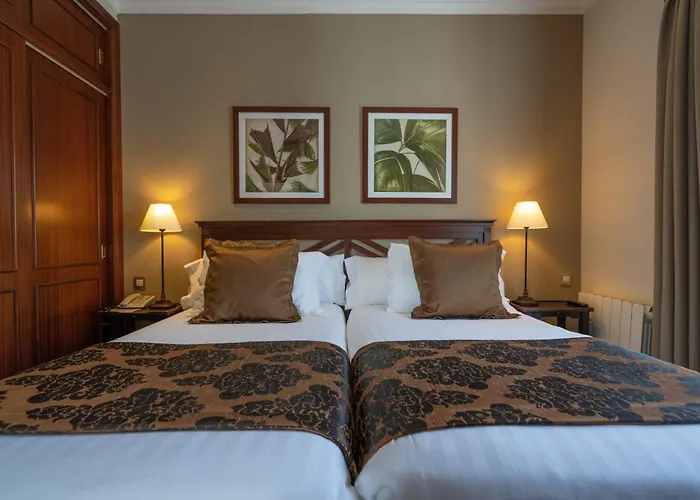 Laguna Nivaria & 4* La Laguna