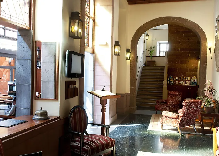 Laguna Nivaria & 4* La Laguna