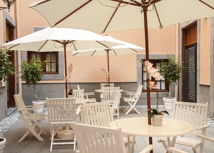 Laguna Nivaria & 4* La Laguna